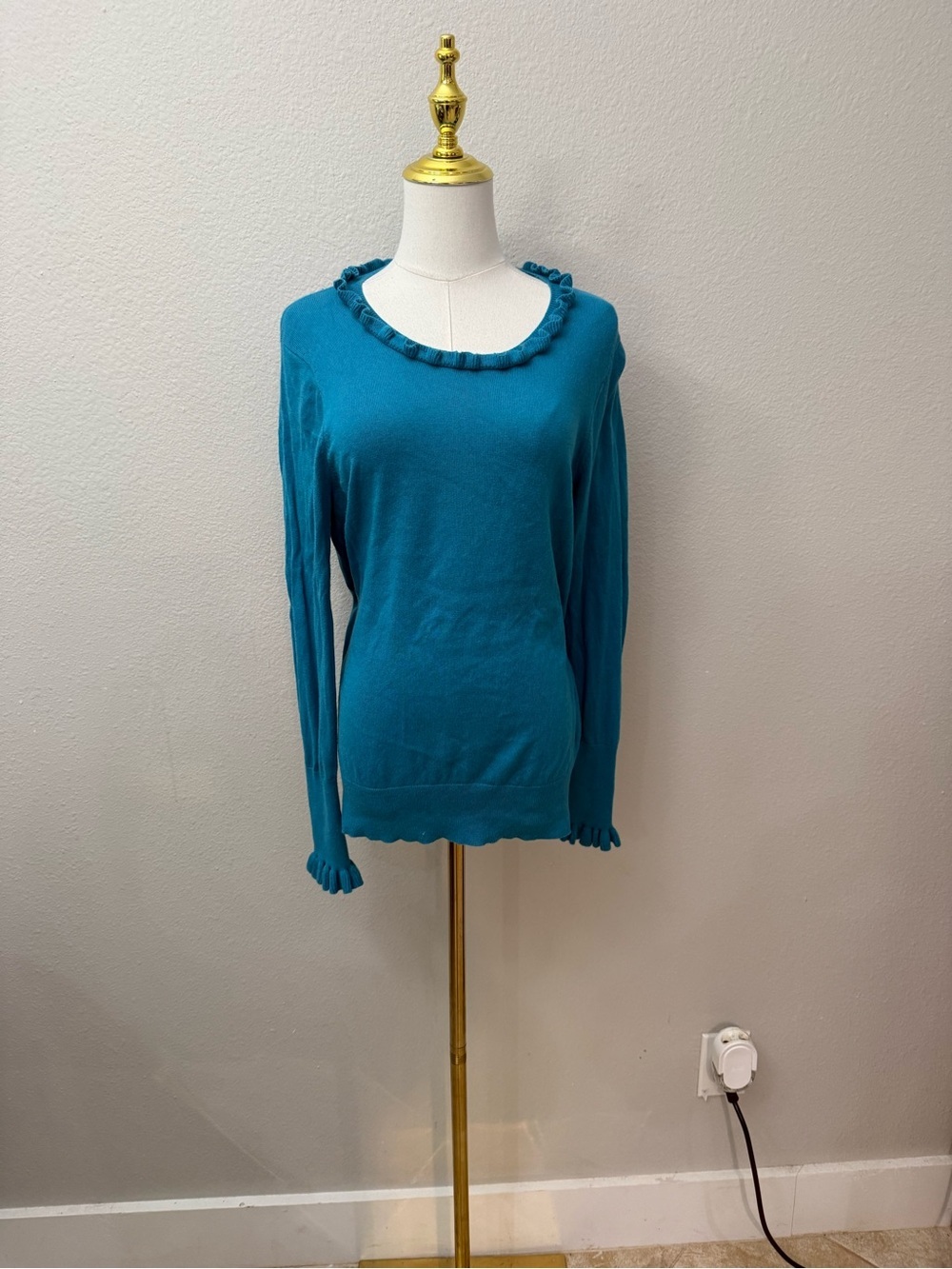 Boden Bernadette ruffle trim pullover sweater Us 10